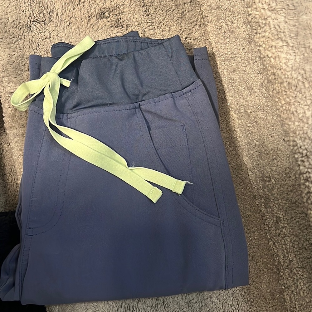 FIGS High Waisted Yola 2.0 TALL Skinny scrub pants